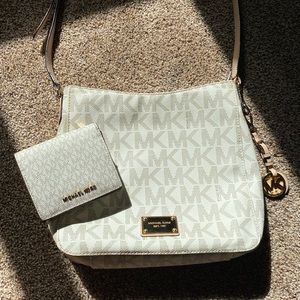 Micheal Kors Purse and Wallet